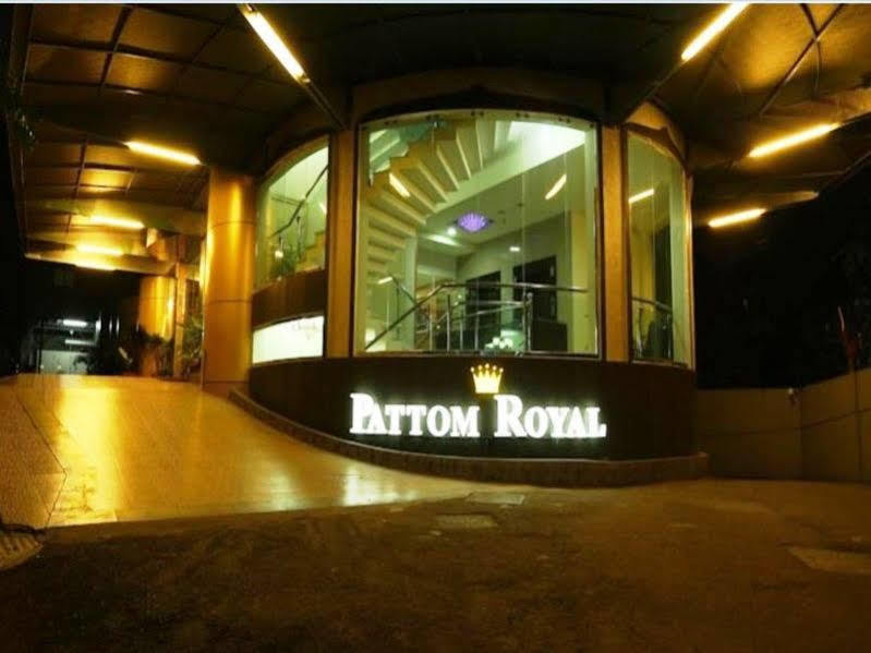 Pattom Royal Hotel Thiruvananthapuram Ngoại thất bức ảnh
