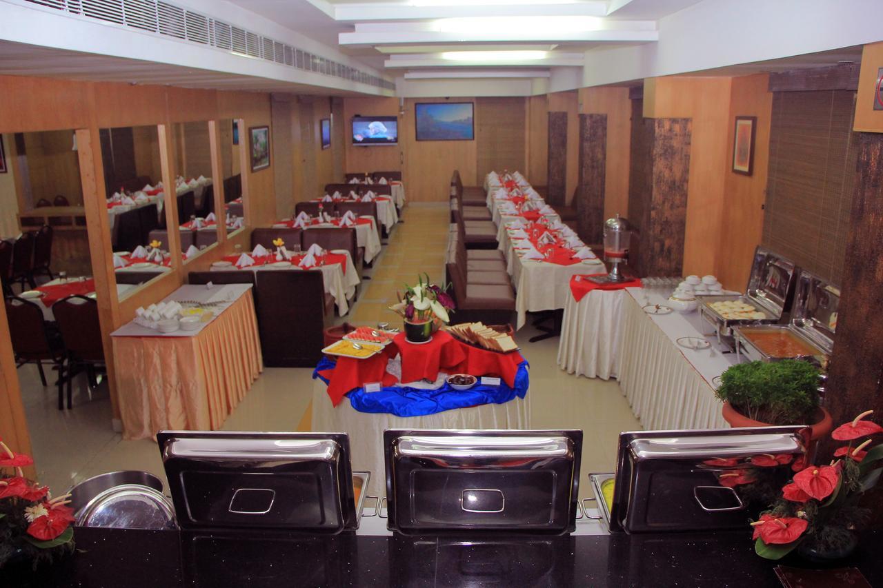 Pattom Royal Hotel Thiruvananthapuram Ngoại thất bức ảnh